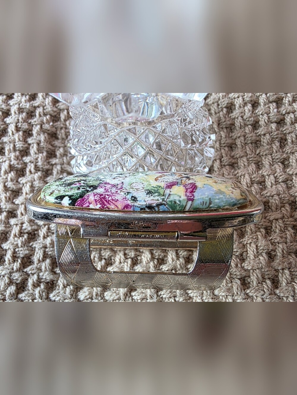 Vintage Lipstick Compact with Small Mirror.  Made In Japsn - Picture 6 of 7